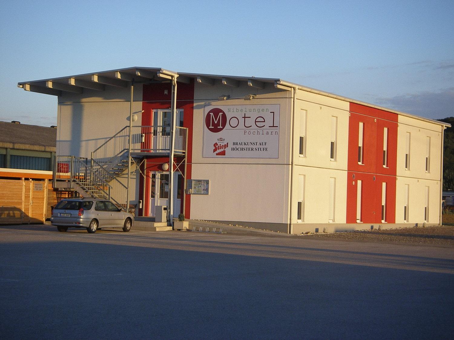 Nibelungenmotel Пёхларн Экстерьер фото